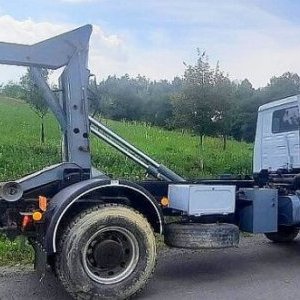 foto 4x4 Liaz kontejner hák (GO nástavby)
